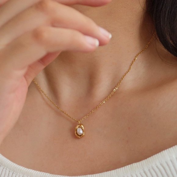 NEW 18K Gold Plated Fresh Water Pearl Necklace - Picture 7 of 9